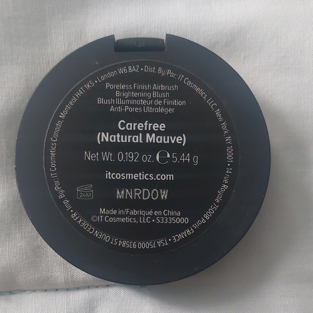 UNUSED IT Cosmetics Blush in Rosy Pink - NWOT - Picture 3 of 3